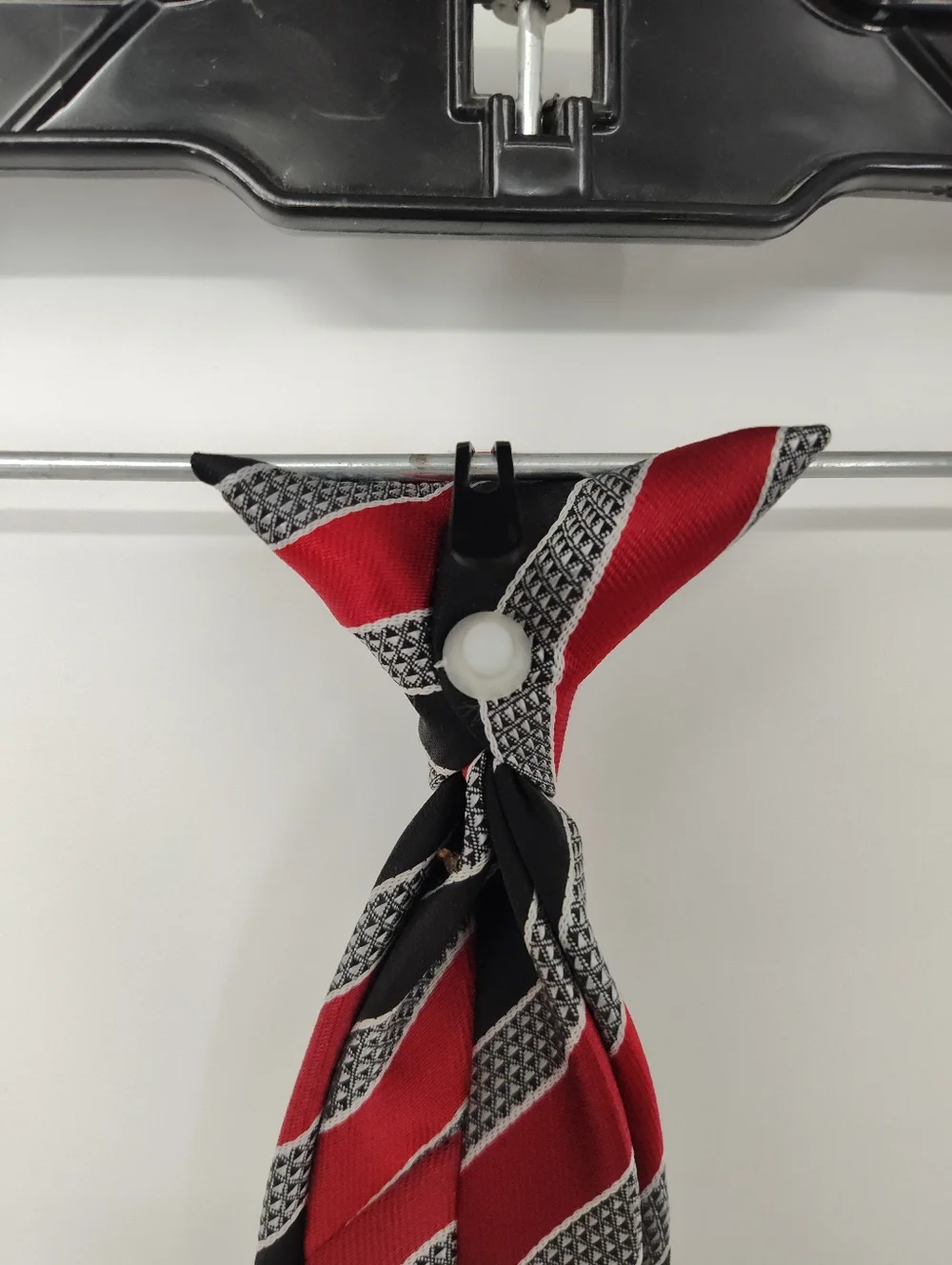 Red and Black Diagonal Stripe Boys Clip On Tie